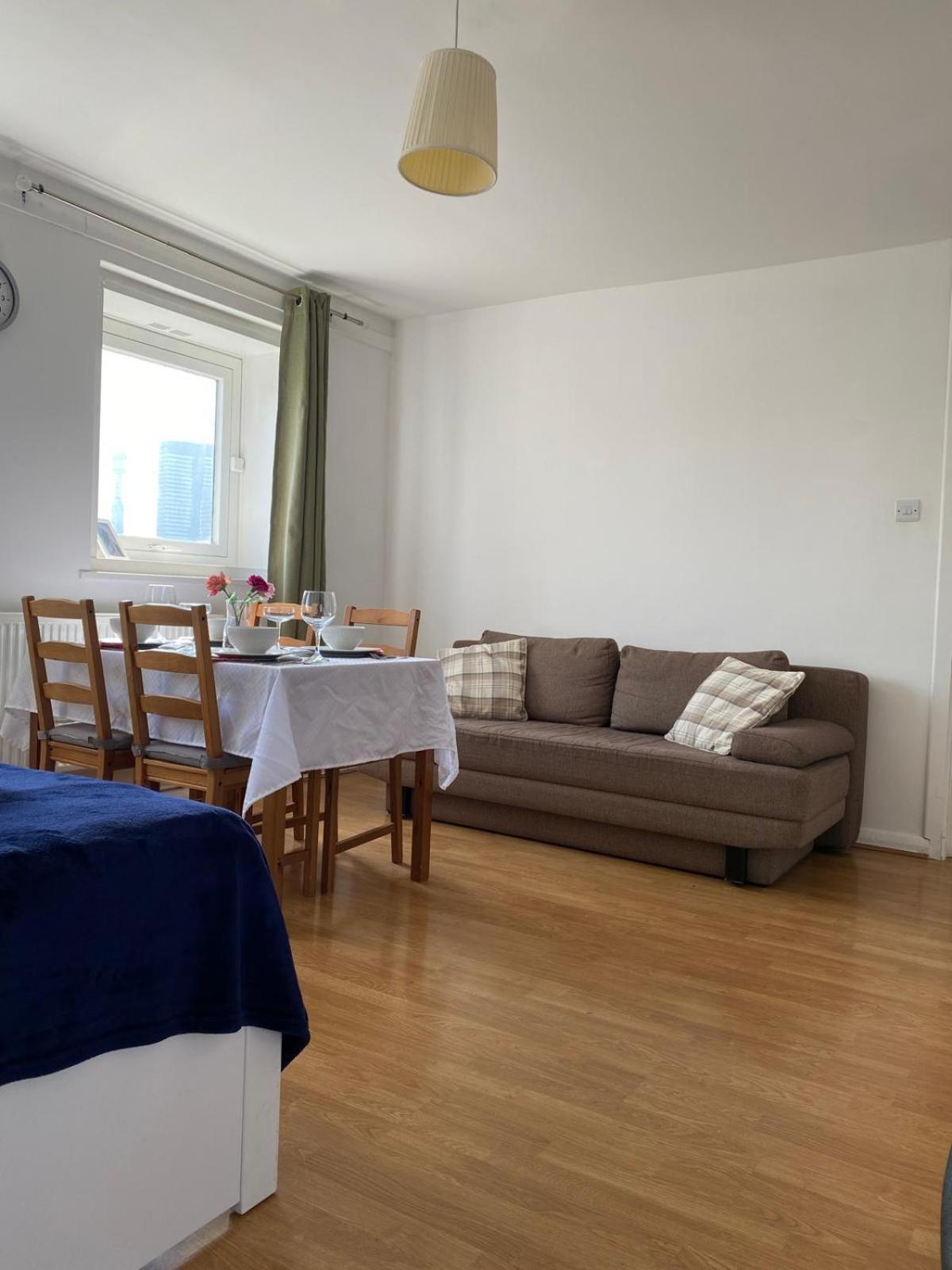 Comfy Entire Flat With City View Balcony In Regents Park, Camden, Central London 아파트 외부 사진